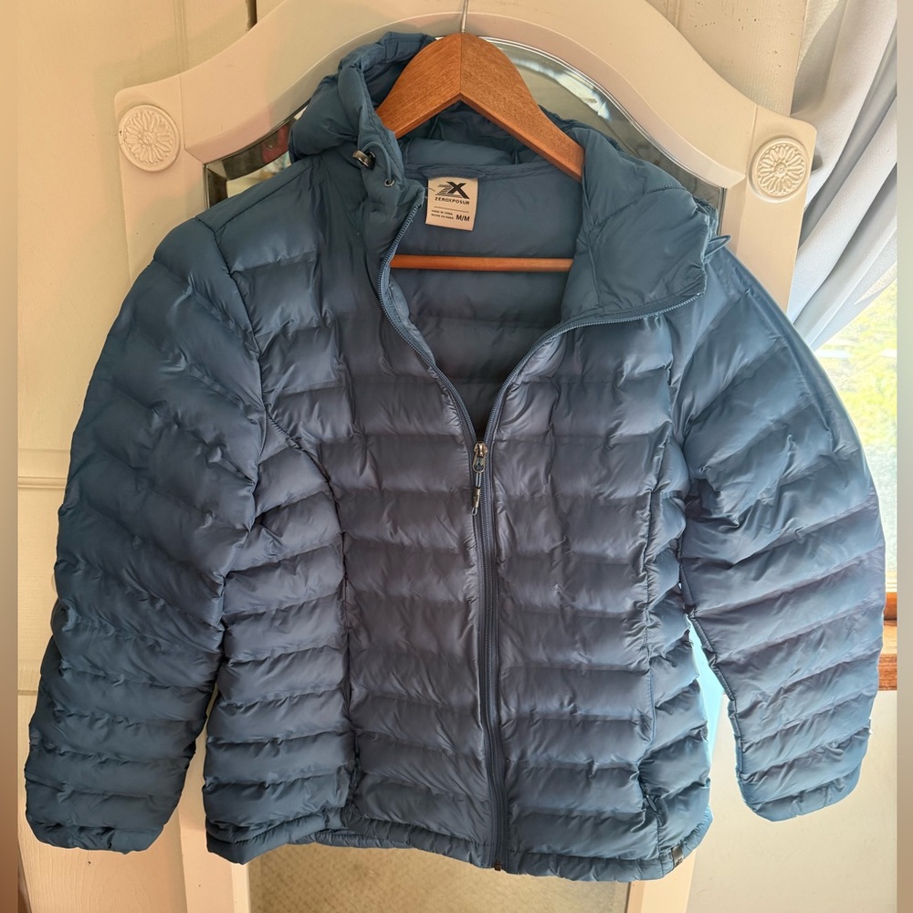 Women's ZeroXposur Brianna ? Packable Jacket Aqua Blue   Size Medium